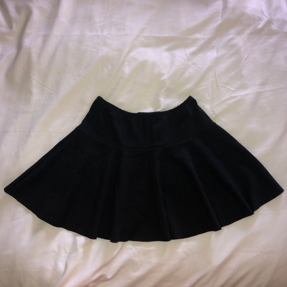 Rare American Apparel Skater Skirt - Picture 2 of 4